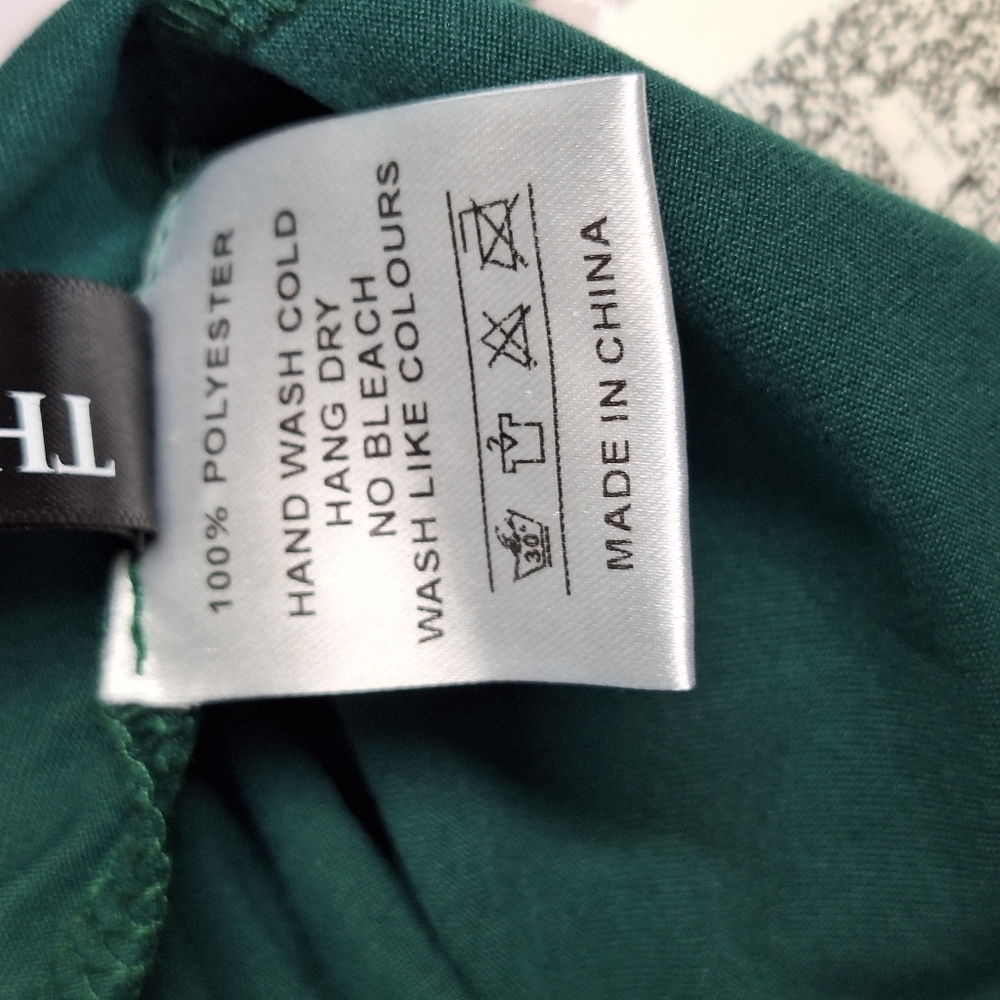 NEW!! THEENKOLN ELEGANT ONE SLEEVED PARTY DRESS    MEDIUM - Picture 9 of 11